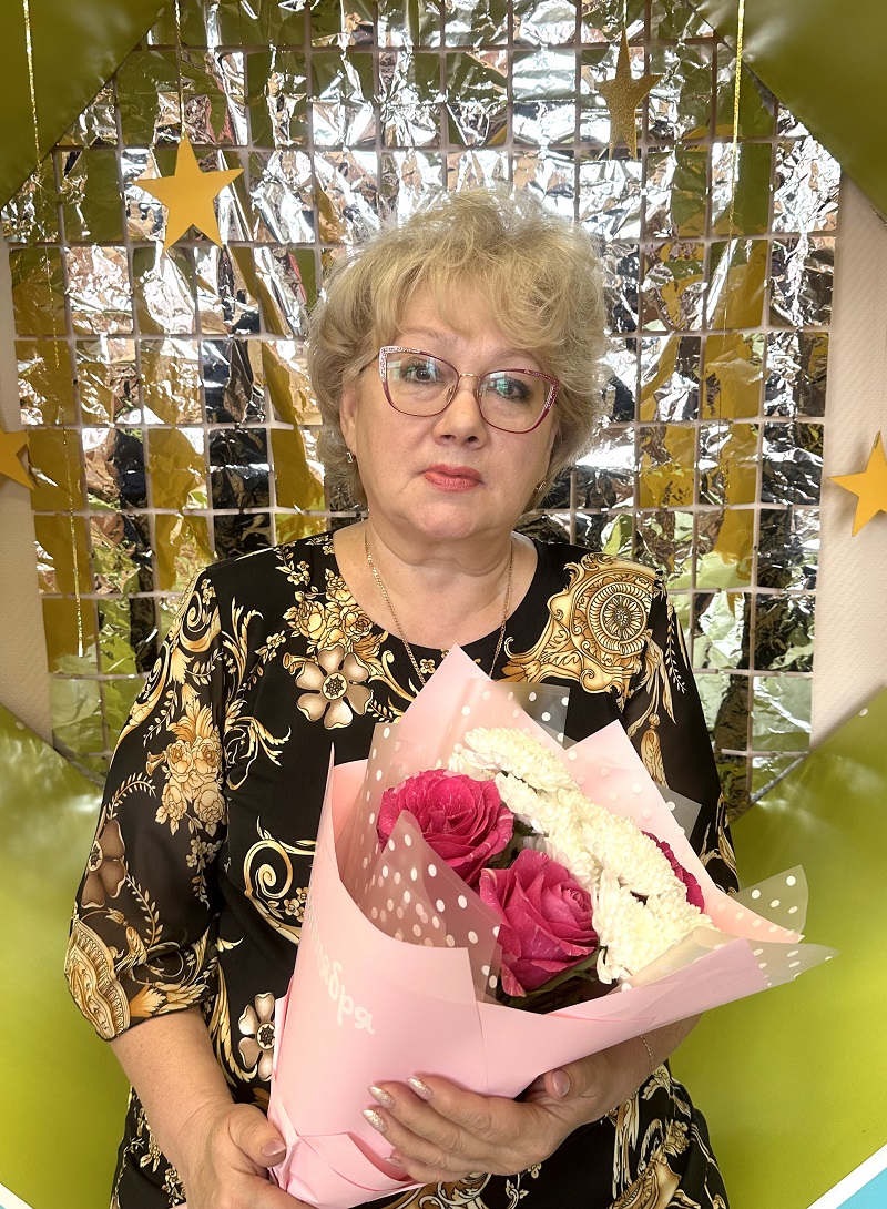 Хороших Елена Алексеевна.